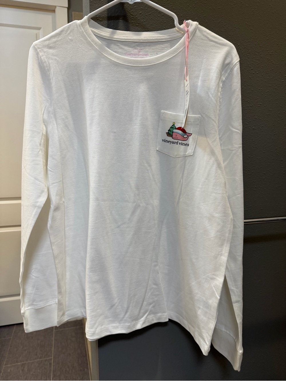 Vineyard Vines White Long-Sleeve Pocket Tee with Whale Graphic